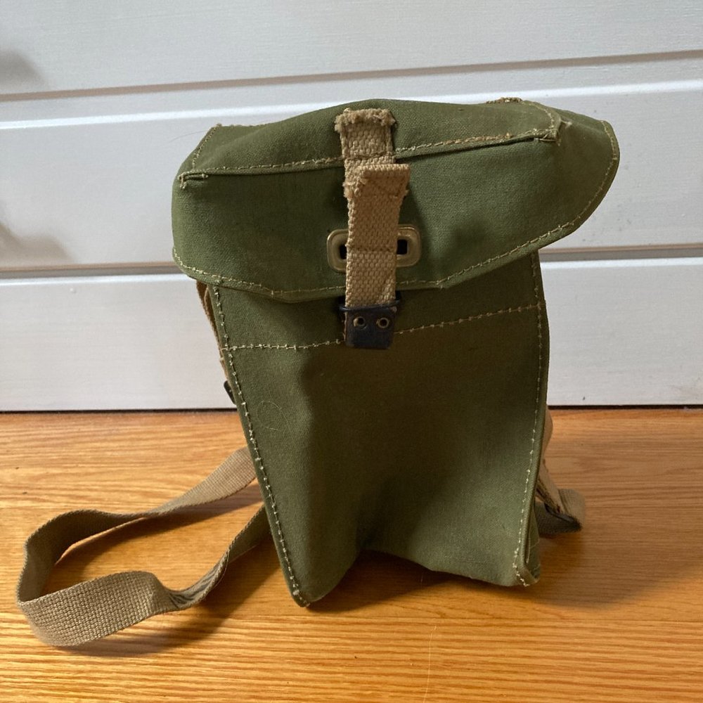 Vintage 1945, US Military Light II J.H. & Co. LTD. Bag Case - Picture 4 of 9